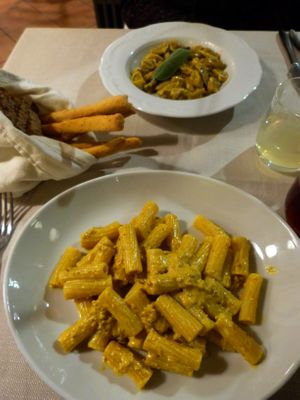pasta at Mezzaluna in Turin