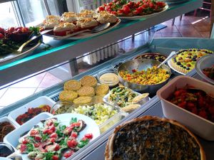 Lunch buffet at Mezzaluna in Turin