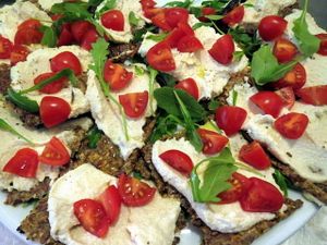 Flax crackers with cashew cheese at Mezzaluna in Turin