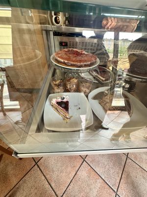 Cake  at Mezzaluna in Turin