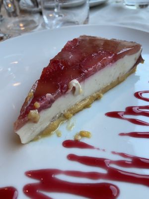 Panna cotta alle fragole   at Mezzaluna in Turin