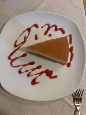 A sort of cheesecake (really yummy)  at Mezzaluna in Turin