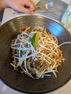 Pad thai at Mezzaluna in Turin