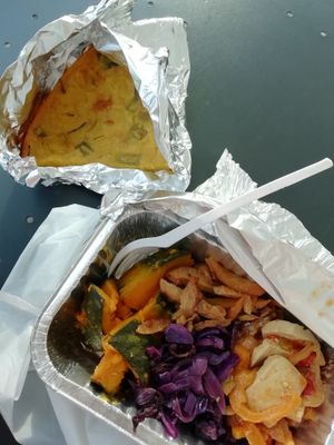 Farinata con verdure, pumpkin, cabbage, seitan gyros, tofu with pepper :p at Mezzaluna in Turin