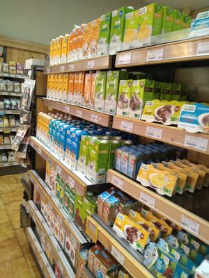 Rayon laits végétaux at La Vie Claire in Rouen