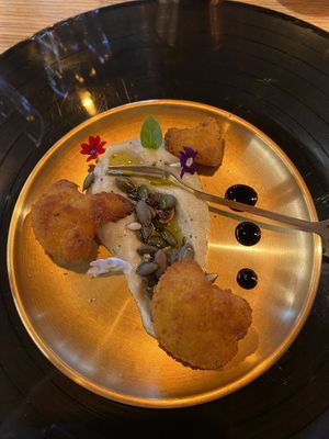 Beignets de choux fleurs et son crémeux   at Verthé in Diksmuide