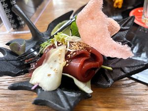  Sashimi van vegan tonijn at Verthé in Diksmuide