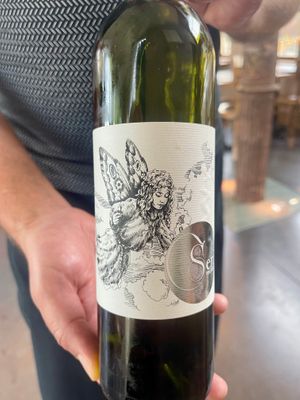 Eén van de lekkere wijnen van het wijnarrangement at Verthé in Diksmuide