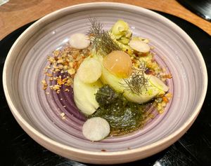 𝗖𝗿𝗲𝘀𝗰𝗲𝗻𝗱𝗼
Zachtgegaarde venkel

Perenreductie & anijshyssop at Verthé in Diksmuide