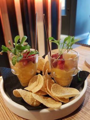 hummus and crackers at Verthé in Diksmuide