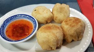 momos with spinach at Yak Tibetaans Restaurant in Oostende