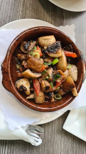 Champiñones al ajillo at Galicia in Viernheim