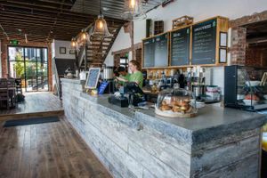 Front Street Cafe - organic coffee/tea/juice/smoothie bar at Front Street Cafe in Philadelphia