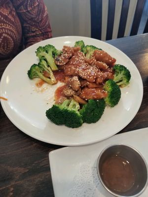 sesame chicken at Green Zenphony in Rego Park