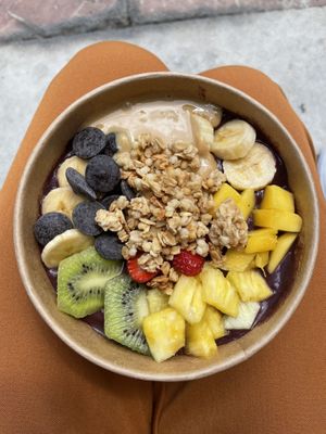 Açaí bowl energy with vegan protein powder   at Milk Away in Sevilla