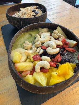 Matcha bowl (bigger size) at Milk Away in Sevilla