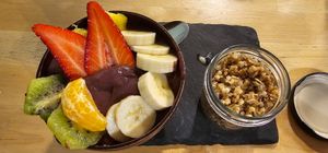 Delicious acaci bowl at Milk Away in Sevilla