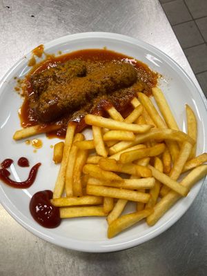 Vegan Currysausage with fries extremely yummy thanks for this wonderful dish dear Yummies team at Yummies in Hamburg