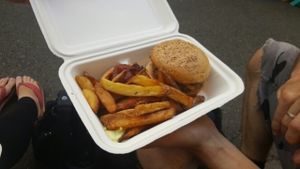 Burger at Chez Veg'Anne - Food Truck in Strasbourg