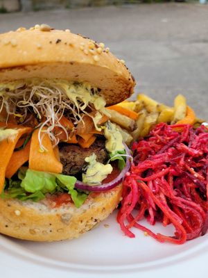 Burger "le pêcheur " at Chez Veg'Anne - Food Truck in Strasbourg