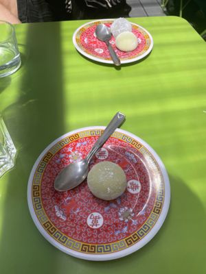 Mochis  at Tien Hiang in Paris