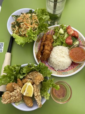 Lemonade, Papaya Salad, “Chicken” Skewers & fried “Shrimp”  at Tien Hiang in Paris