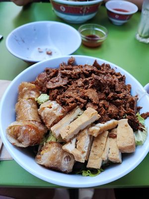  at Tien Hiang in Paris