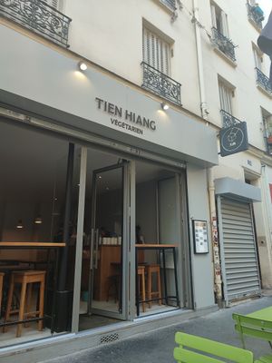  at Tien Hiang in Paris