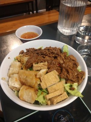 Beef bo bun at Tien Hiang in Paris