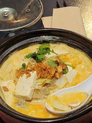 Satay soup at Tien Hiang in Paris