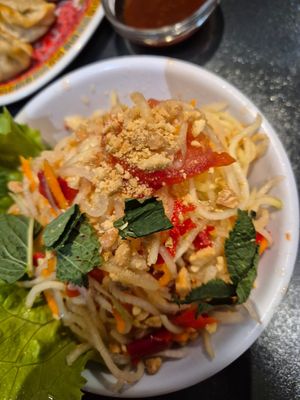 Very spicy papaya salad (yummie) at Tien Hiang in Paris