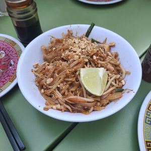 Pad Thai with NoShrimps at Tien Hiang in Paris