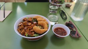  at Tien Hiang in Paris