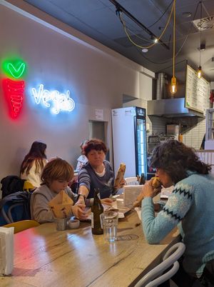 Los vegabs niam! #Veganuary at Vegab in Krakow