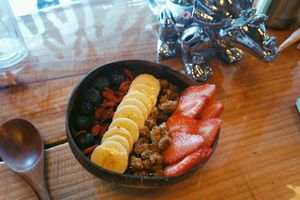 superfood acai bowl at Utopia Juice Bar in Pompano Beach