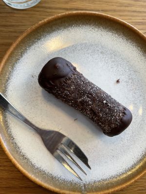 Punschrulle (vegan)  at Gamla Bibliotekscafeet in Umea