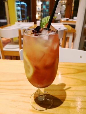Pineapple juice with some fruits, ice and mint, nice and refreshing. at Zen Tea in San Martin De Los Andes