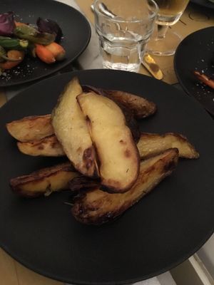 Roast potatoes  at Ginger in Rome