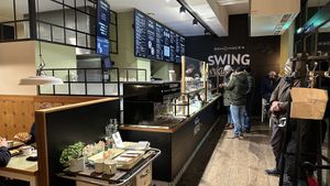 Counter service   at Swing Kitchen - Operngasse in Vienna
