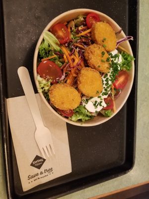 Salad with vegan chicken nuggets at Swing Kitchen - Operngasse in Vienna