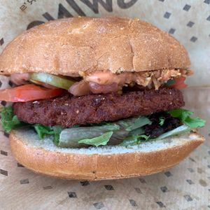 Swing Burger (7,90€) at Swing Kitchen - Operngasse in Vienna