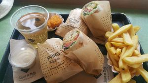 Wraps, fries, nuggets and juice at Swing Kitchen - Operngasse in Vienna