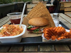 vegan "Schnitzelburger" at Swing Kitchen - Operngasse in Vienna