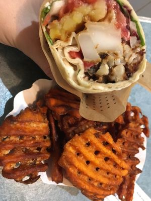 Cauliflower wrap with sweet fries at Swing Kitchen - Operngasse in Vienna