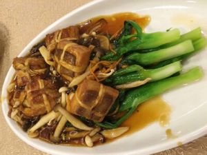 'Dong Po' with seasonal greens at Kwan Inn Vegetarian in East Singapore