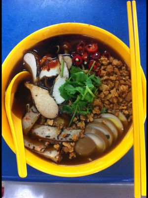 Braised soy noodles (lor mee) at Dao of Vegetarian 素道斋 in Central Singapore