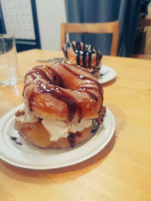 Caramel doughnut at Ruta 42 in Lhospitalet De Llobregat