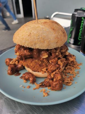 Pollo malote burger at Ruta 42 in Lhospitalet De Llobregat