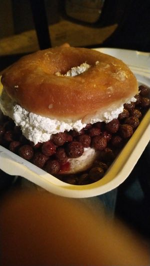 Donuts orgasmico at Ruta 42 in Lhospitalet De Llobregat