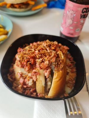 Hamburguesa amb formatge desfet at Ruta 42 in Lhospitalet De Llobregat